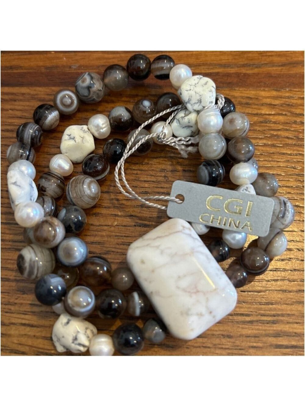 Gorgeous stone & glass CGI Beaded Bracelet Brown/White Size 7 without stretch - Picture 2 of 5